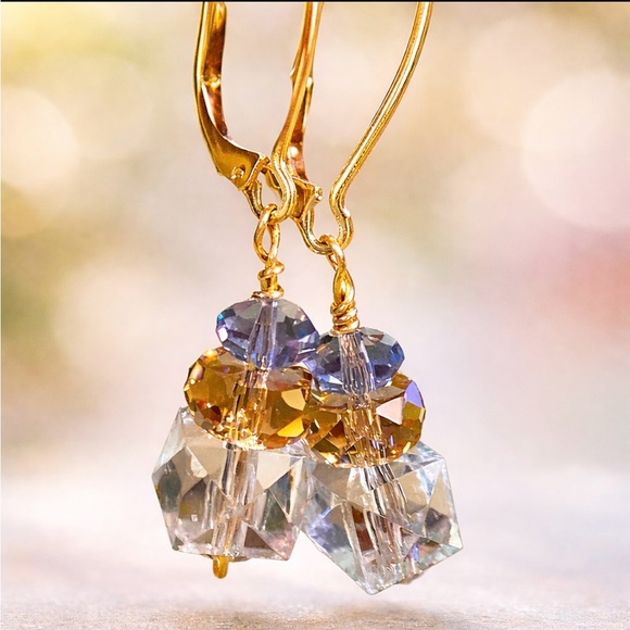 Jewelry - Elegant Crystal Drop Earrings